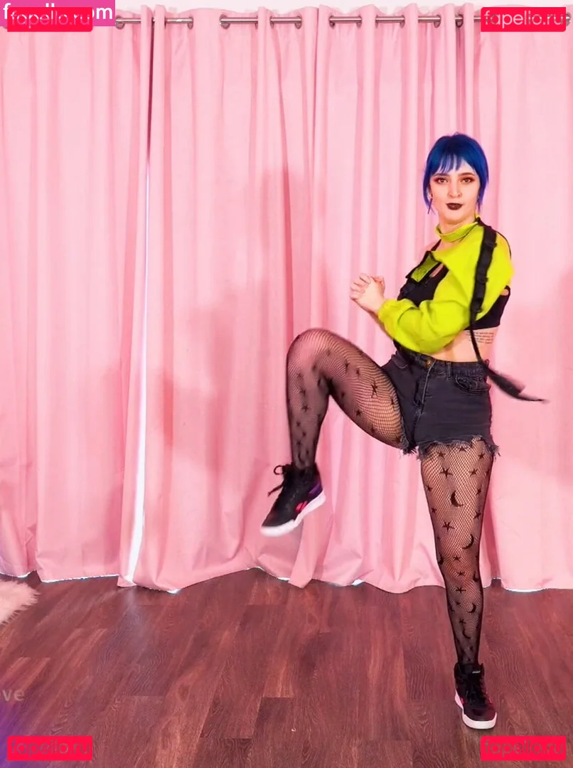 Littlesiha Onlyfans Photo Gallery 