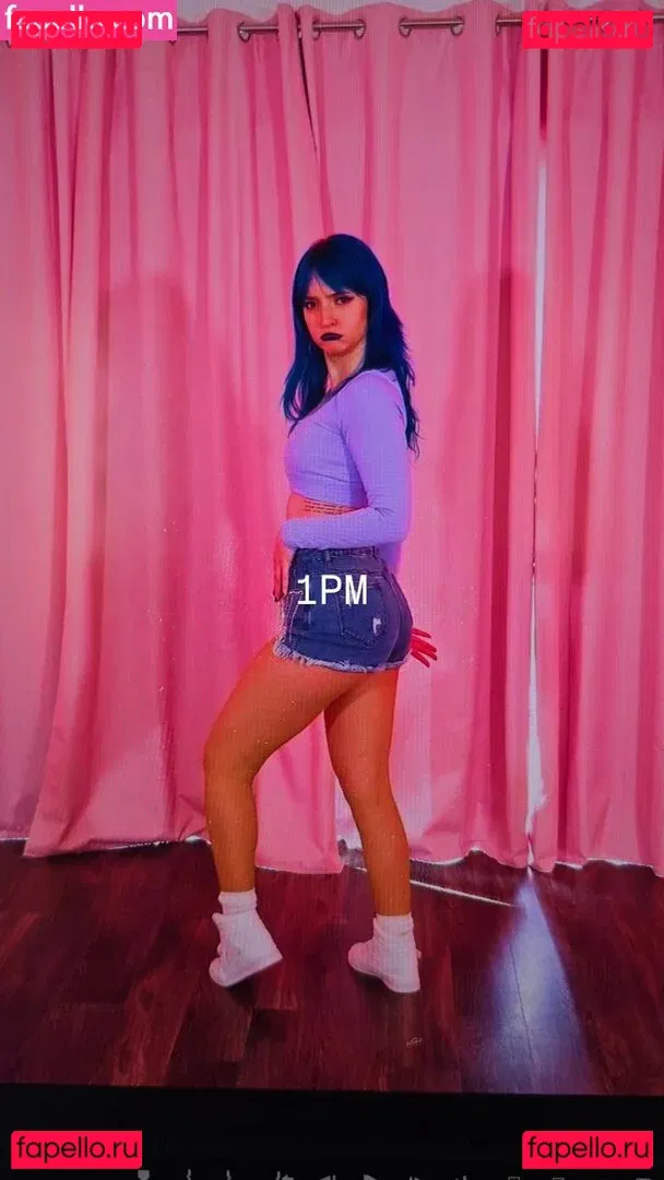 Littlesiha Onlyfans Photo Gallery 