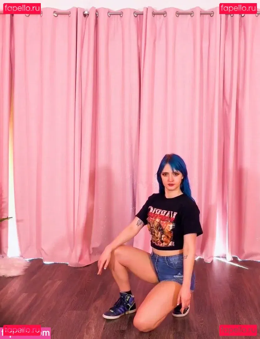 Littlesiha Onlyfans Photo Gallery 