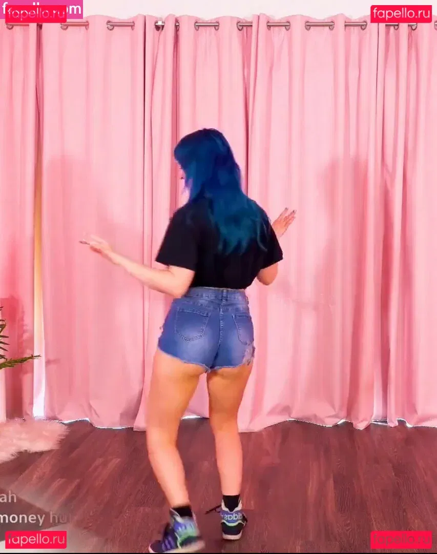 Littlesiha Onlyfans Photo Gallery 