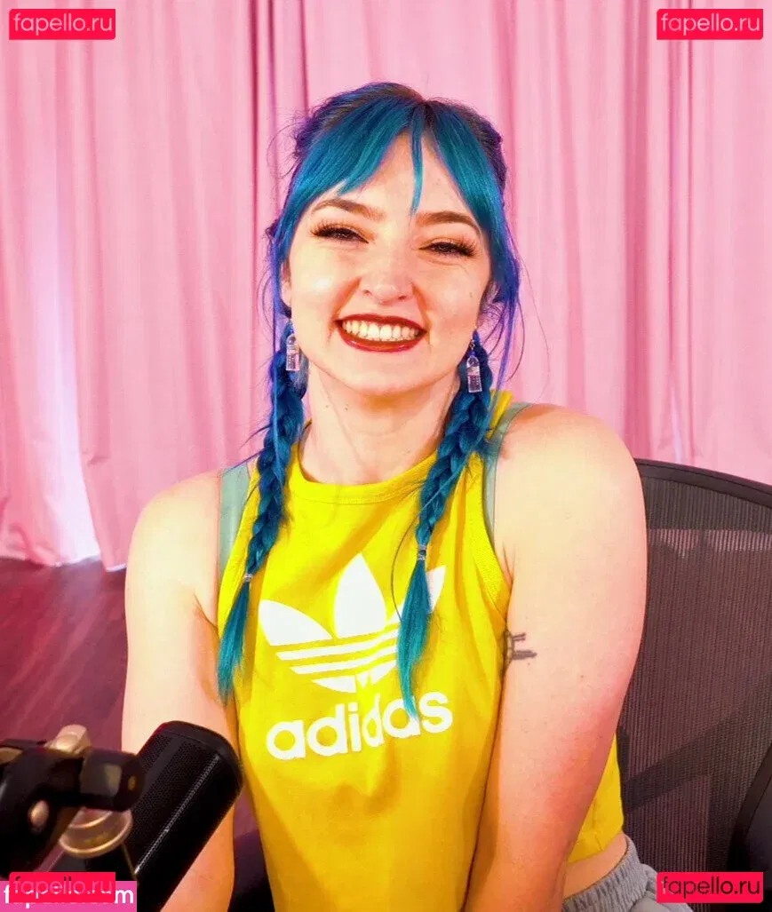 Littlesiha Onlyfans Photo Gallery 