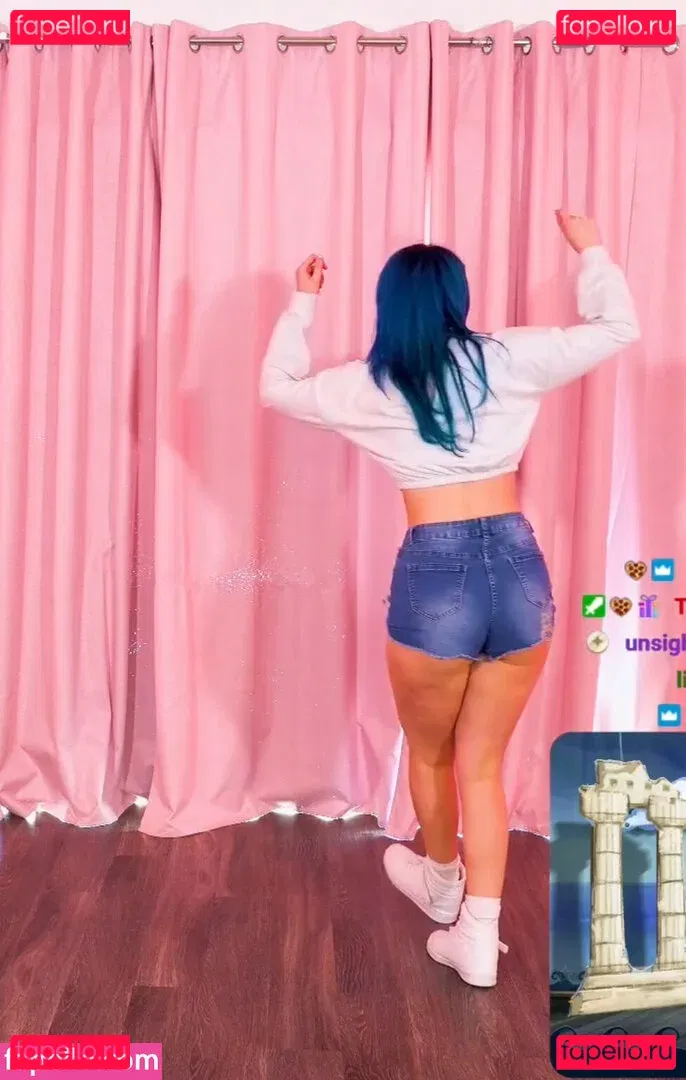 Littlesiha Onlyfans Photo Gallery 