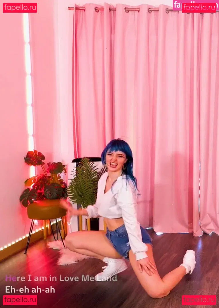 Littlesiha Onlyfans Photo Gallery 