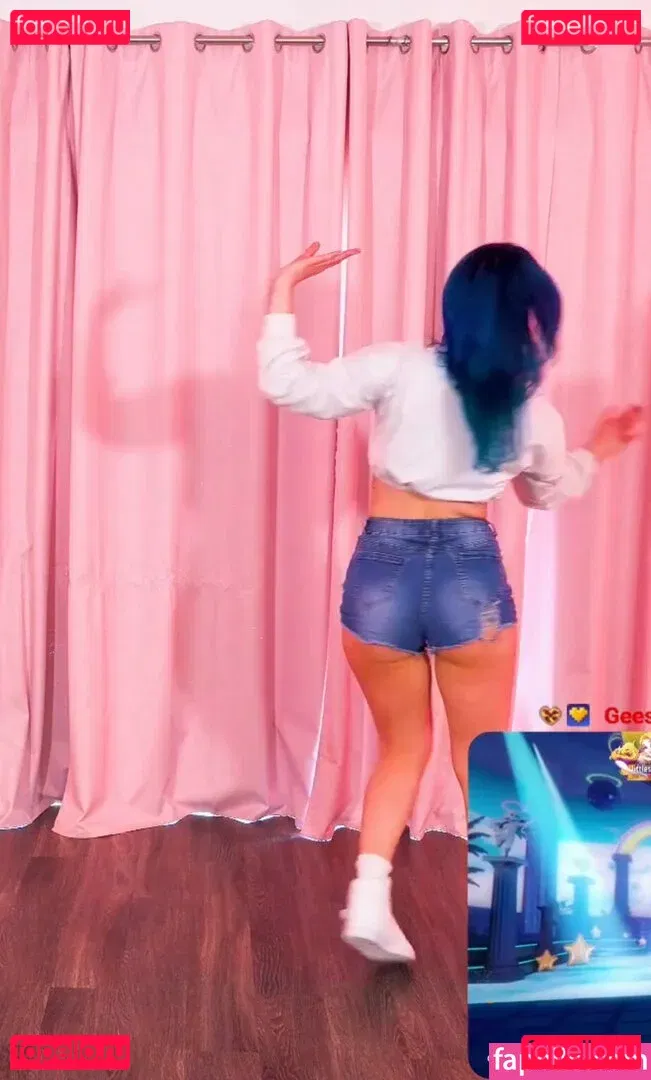 Littlesiha Onlyfans Photo Gallery 