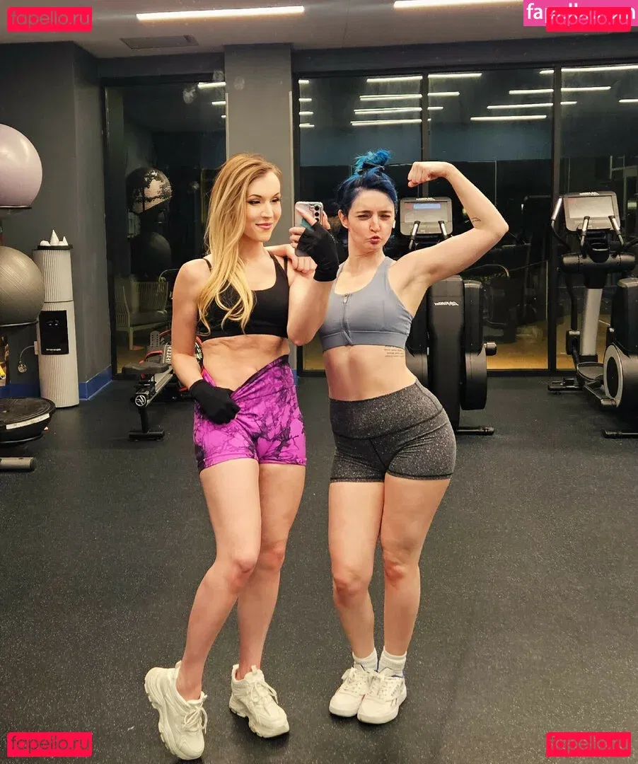 Littlesiha Onlyfans Photo Gallery 