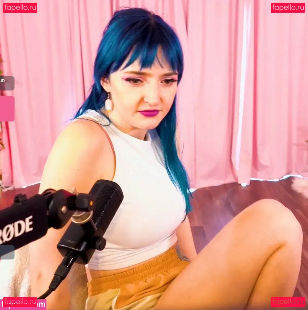 Littlesiha Onlyfans Photo Gallery 