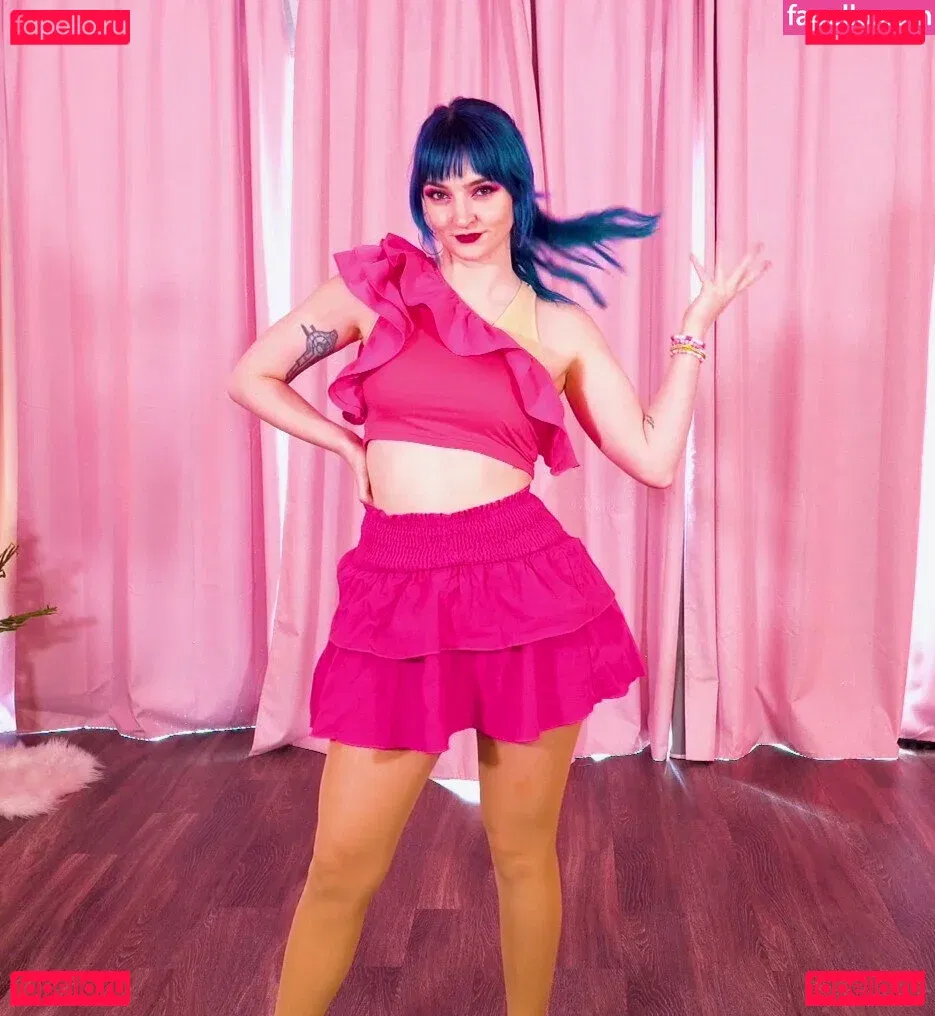 Littlesiha Onlyfans Photo Gallery 