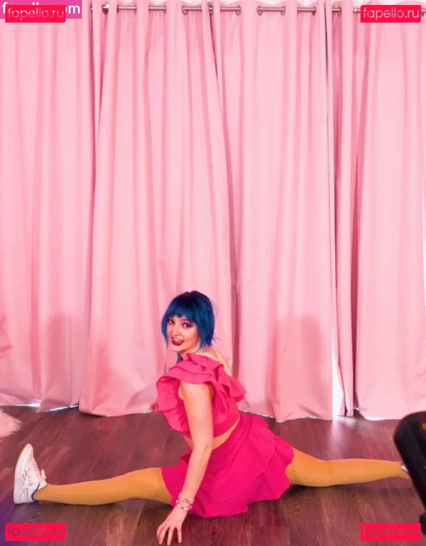 Littlesiha Onlyfans Photo Gallery 