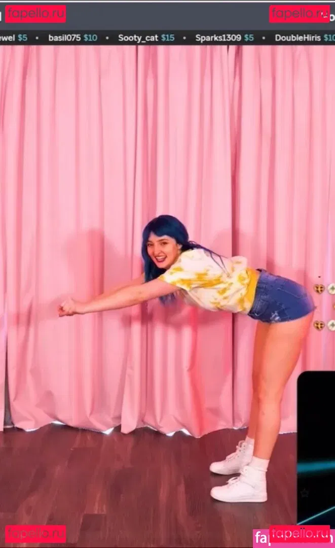 Littlesiha Onlyfans Photo Gallery 