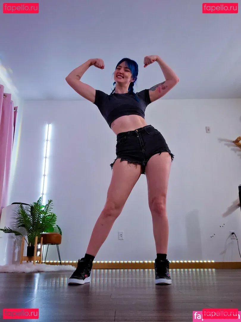 Littlesiha Onlyfans Photo Gallery 