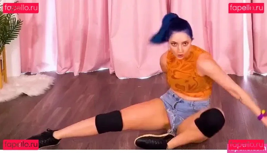 Littlesiha Onlyfans Photo Gallery 