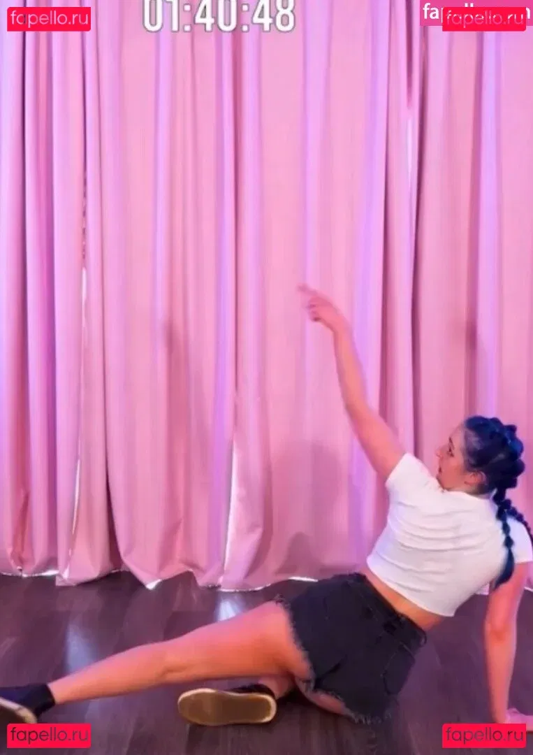 Littlesiha Onlyfans Photo Gallery 