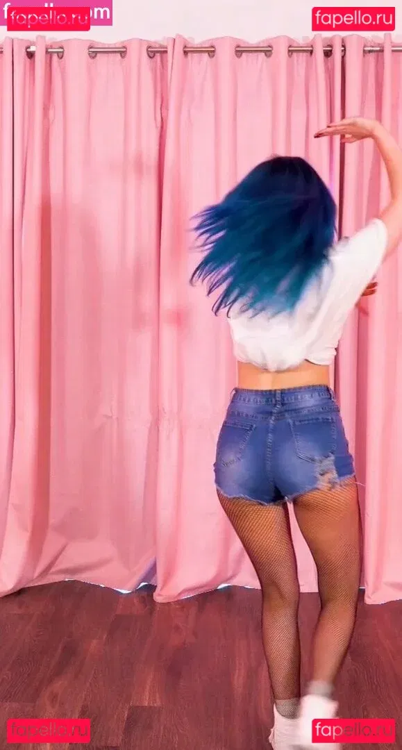 Littlesiha Onlyfans Photo Gallery 