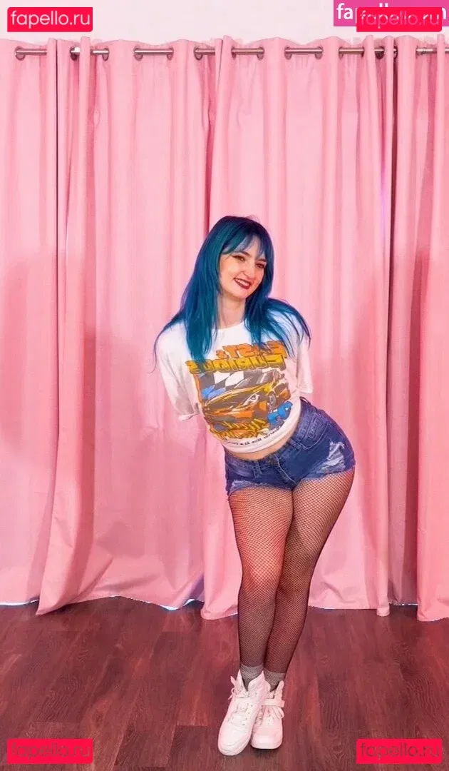 Littlesiha Onlyfans Photo Gallery 