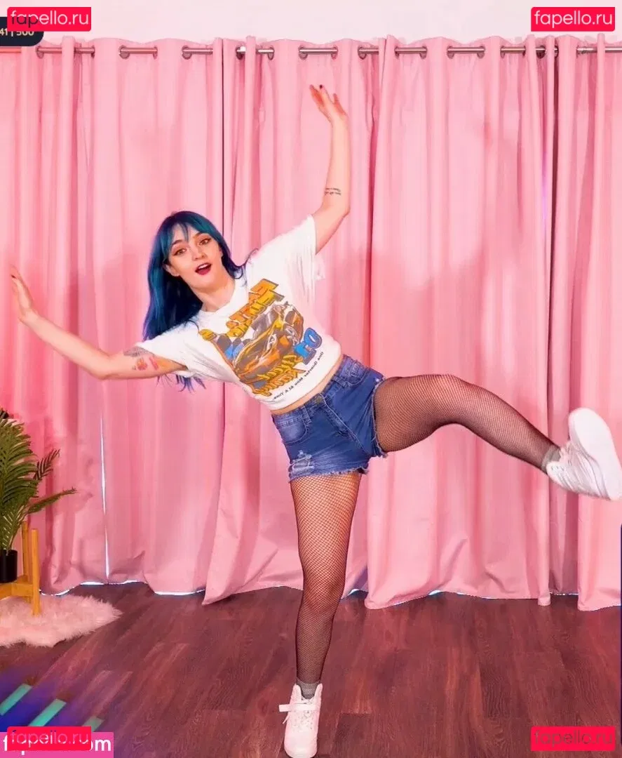 Littlesiha Onlyfans Photo Gallery 