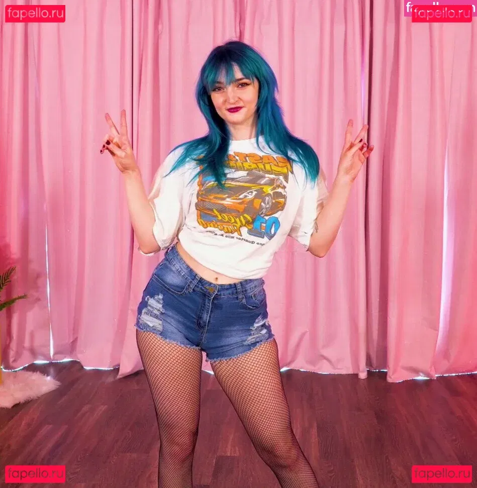 Littlesiha Onlyfans Photo Gallery 