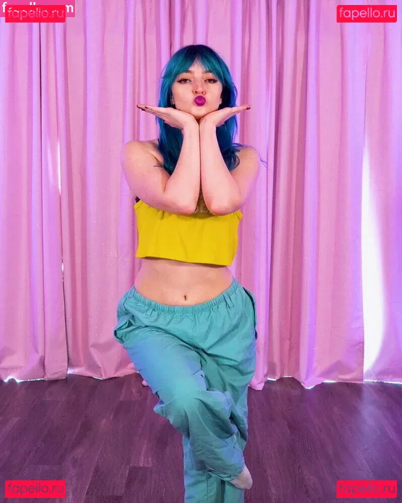 Littlesiha Onlyfans Photo Gallery 