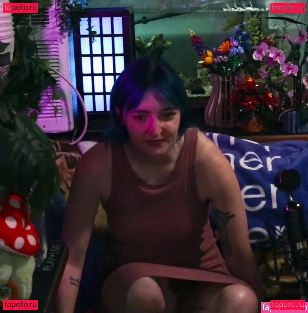 Littlesiha Onlyfans Photo Gallery 