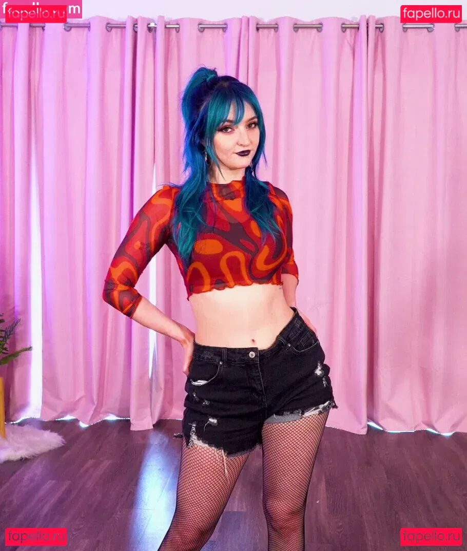 Littlesiha Onlyfans Photo Gallery 