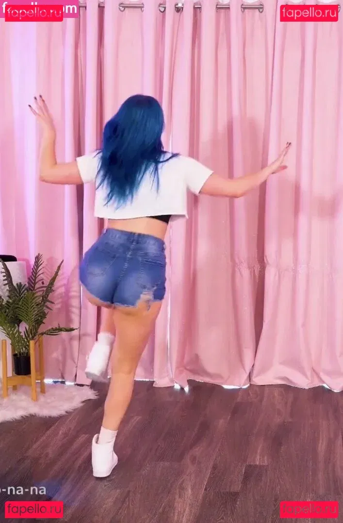 Littlesiha Onlyfans Photo Gallery 