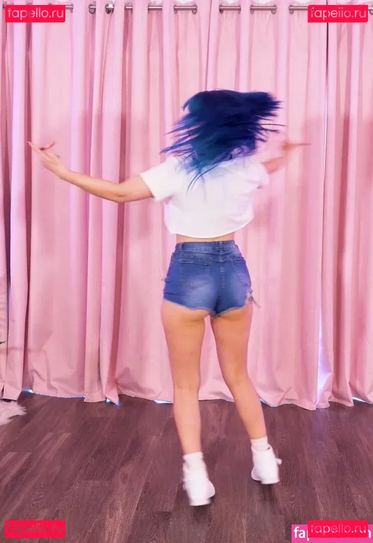 Littlesiha Onlyfans Photo Gallery 