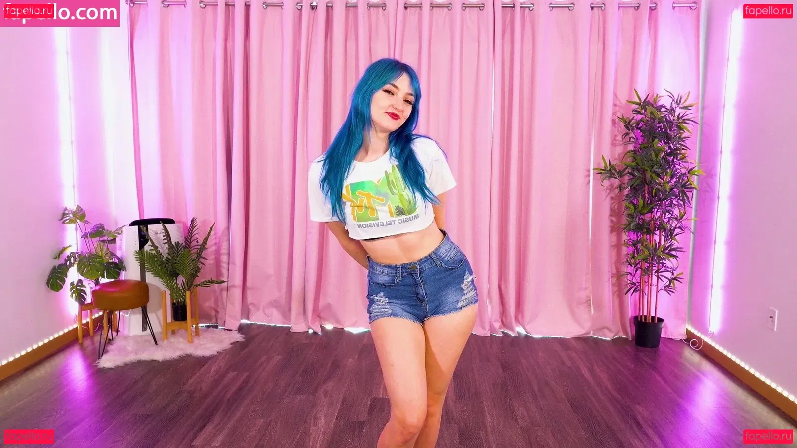 Littlesiha Onlyfans Photo Gallery 