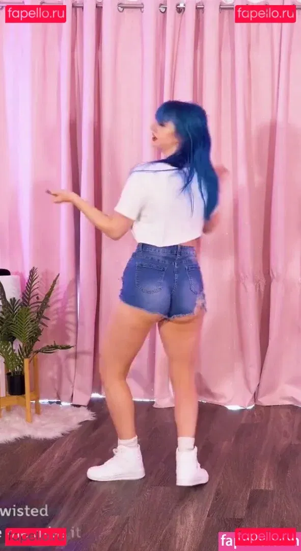 Littlesiha Onlyfans Photo Gallery 