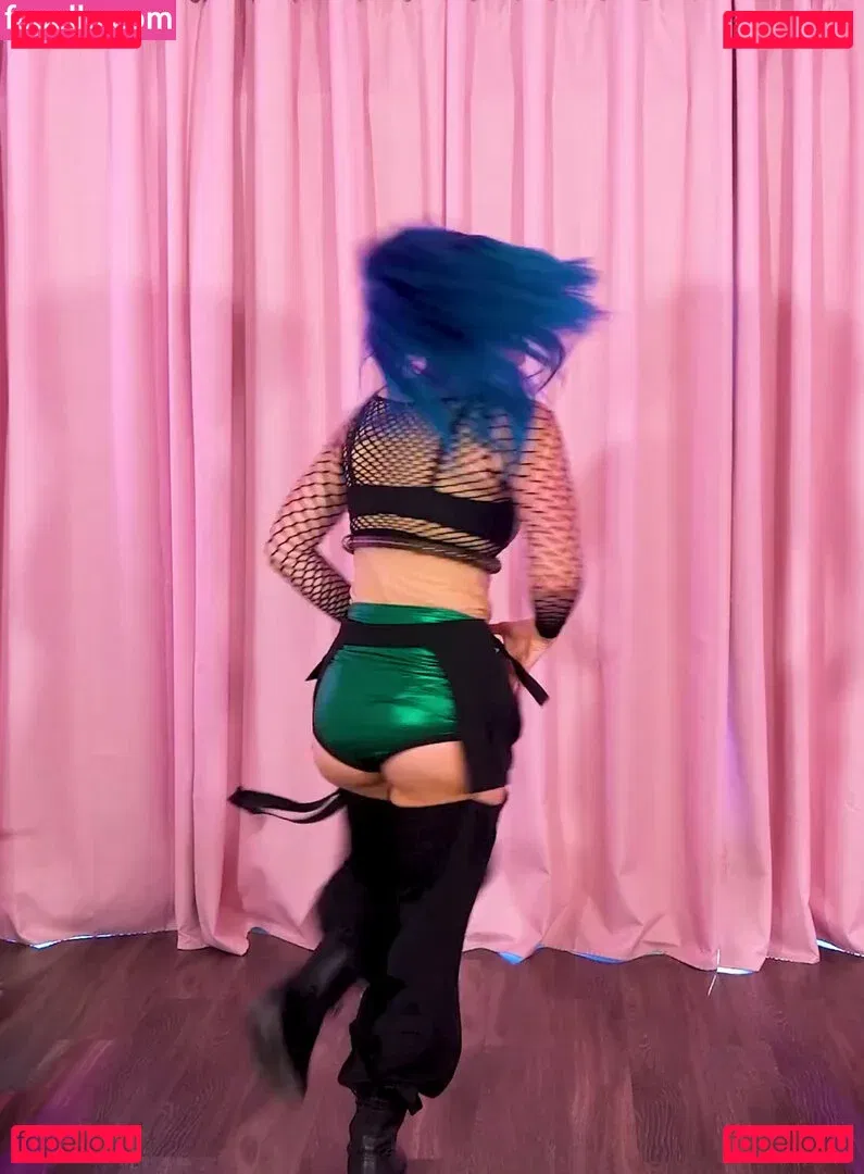 Littlesiha Onlyfans Photo Gallery 