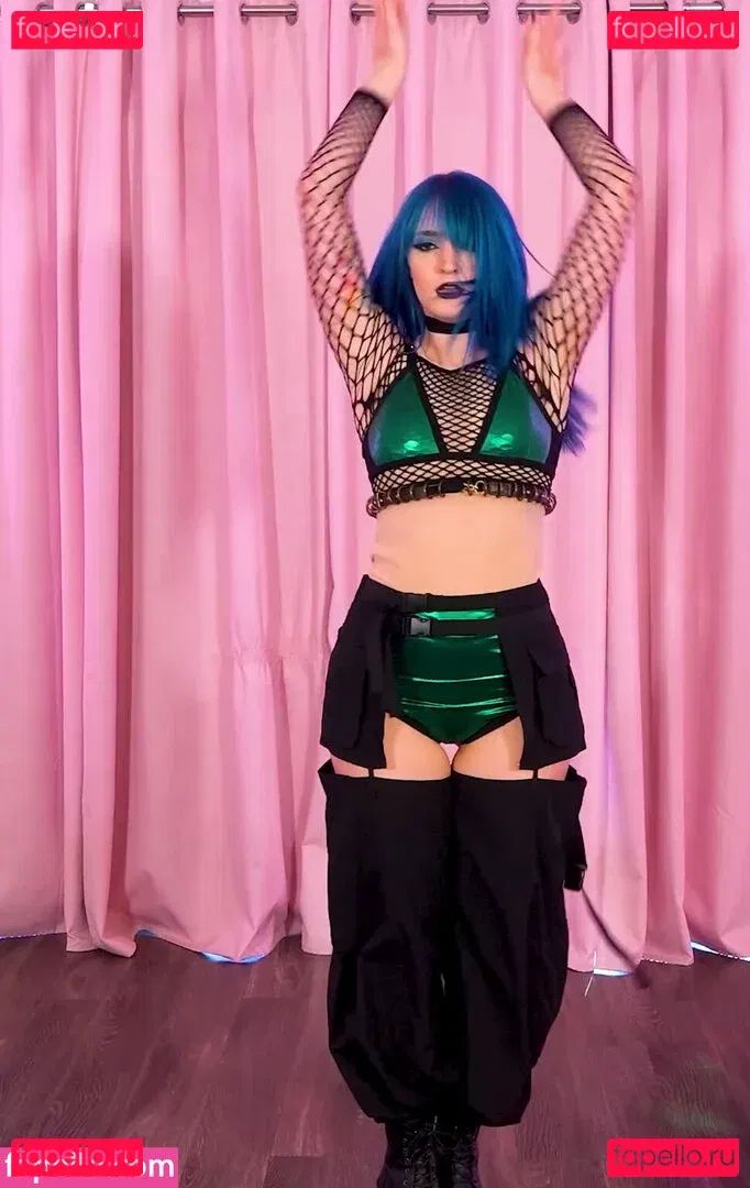 Littlesiha Onlyfans Photo Gallery 