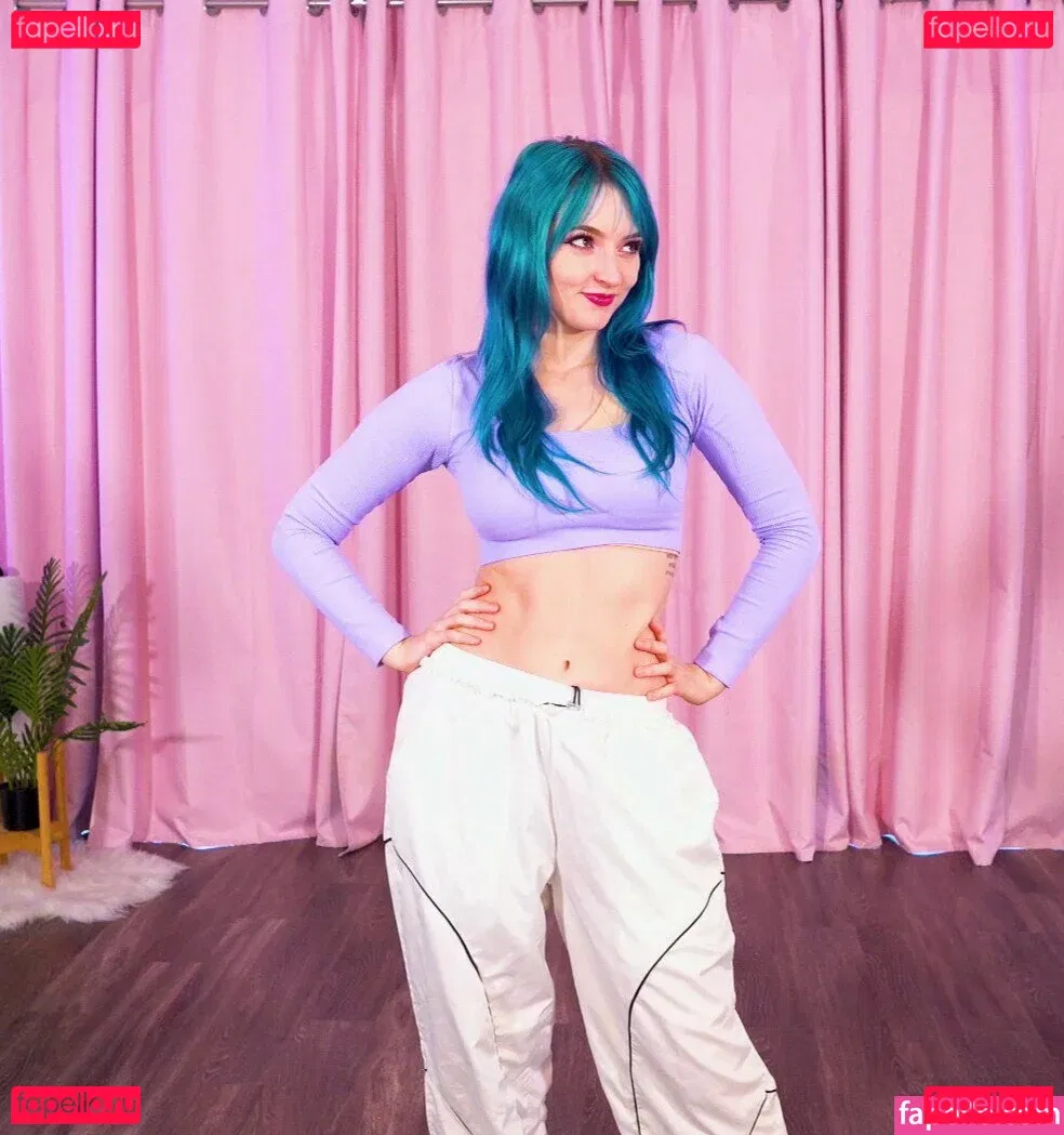 Littlesiha Onlyfans Photo Gallery 