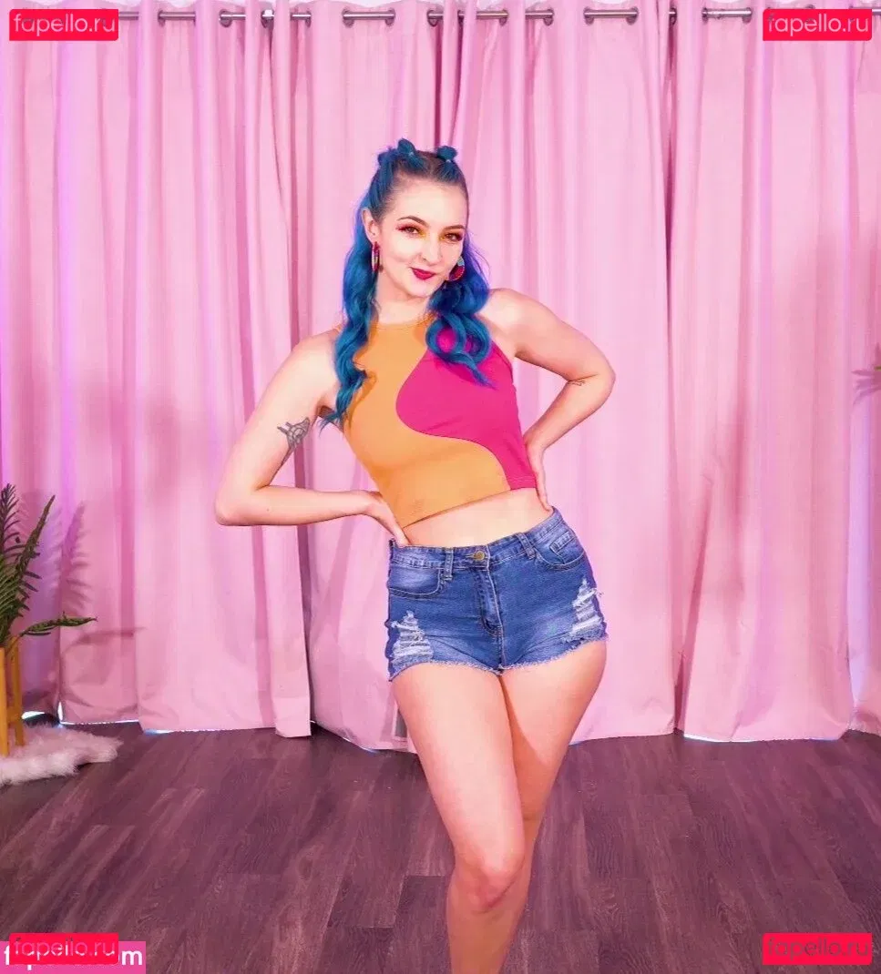 Littlesiha Onlyfans Photo Gallery 