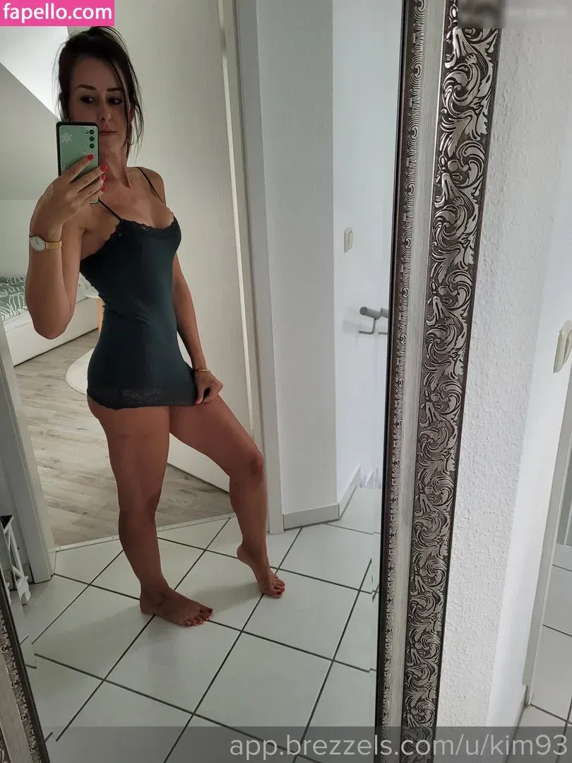 Kim93 Onlyfans Photo Gallery 