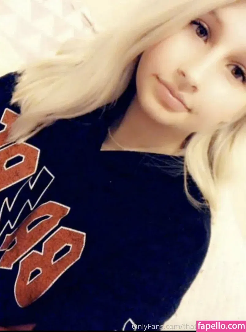 xoxbuttonsbabee Onlyfans Photo Gallery 