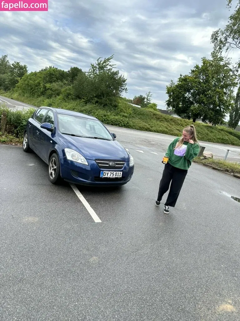 Rosa Josefin Onlyfans Photo Gallery 