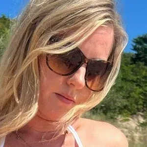 backyard_bikini_wife Onlyfans Photo Gallery 