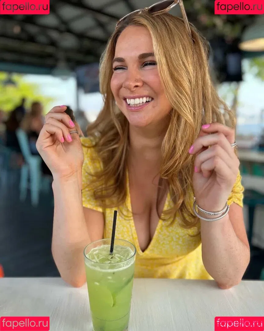 Rachel Sholder Onlyfans Photo Gallery 