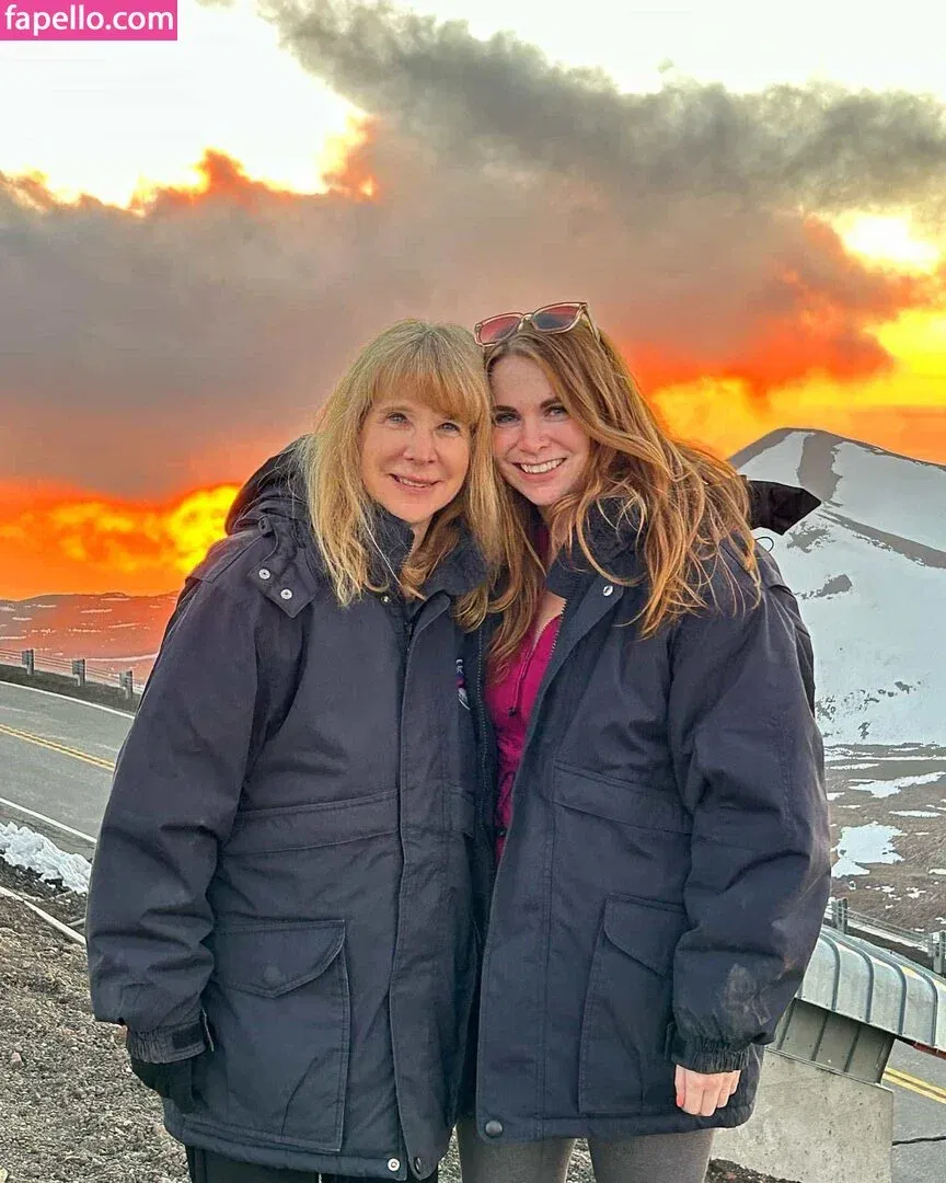 Rachel Sholder Onlyfans Photo Gallery 