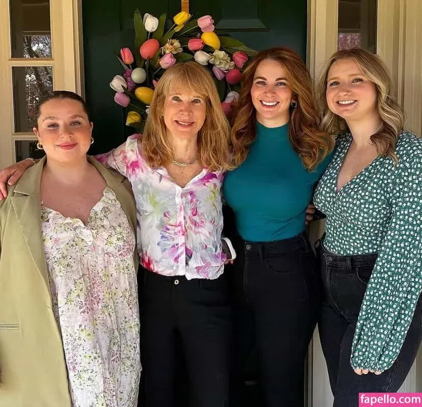 Rachel Sholder Onlyfans Photo Gallery 