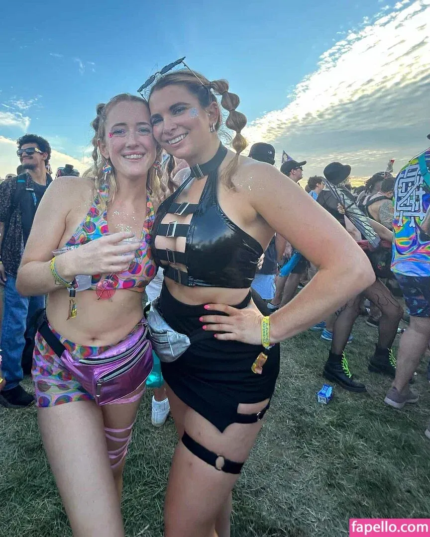 Rachel Sholder Onlyfans Photo Gallery 