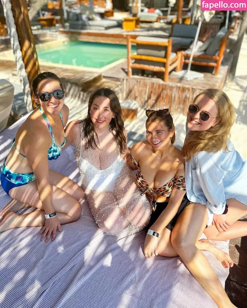 Rachel Sholder Onlyfans Photo Gallery 