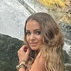 Annika Jung Onlyfans Photo Gallery 