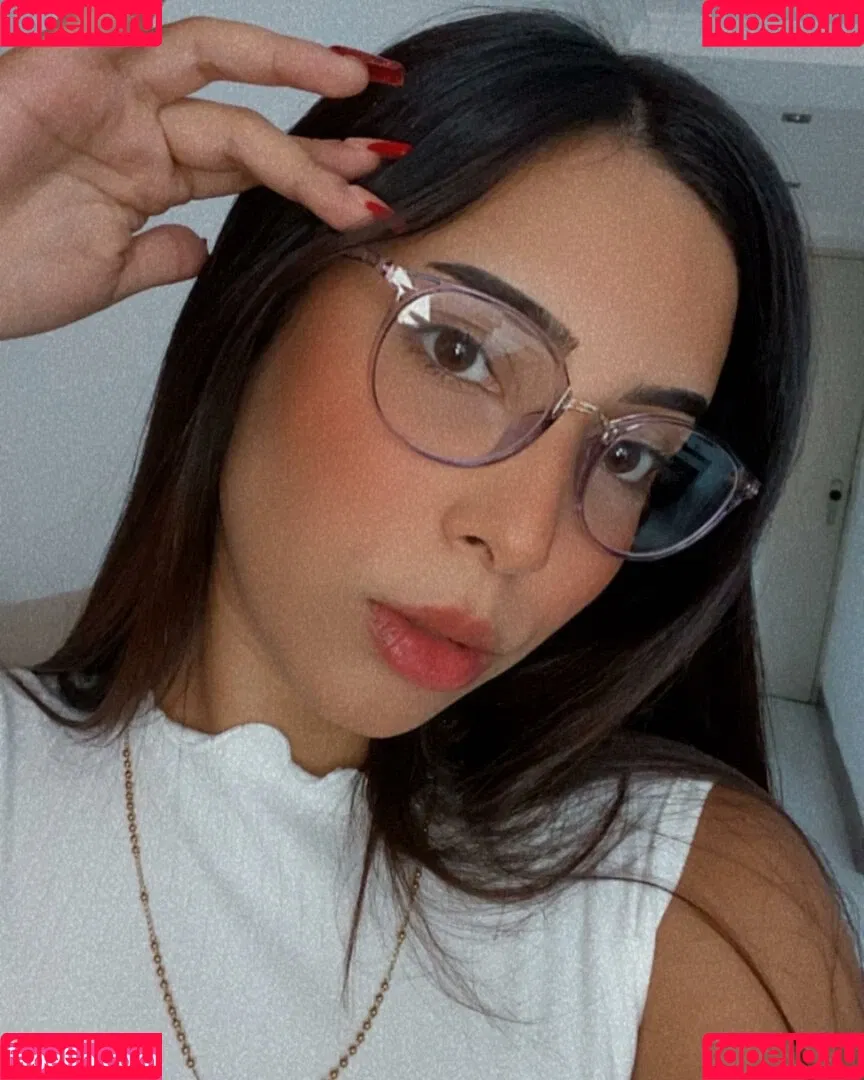 ale_honeyyy Onlyfans Photo Gallery 