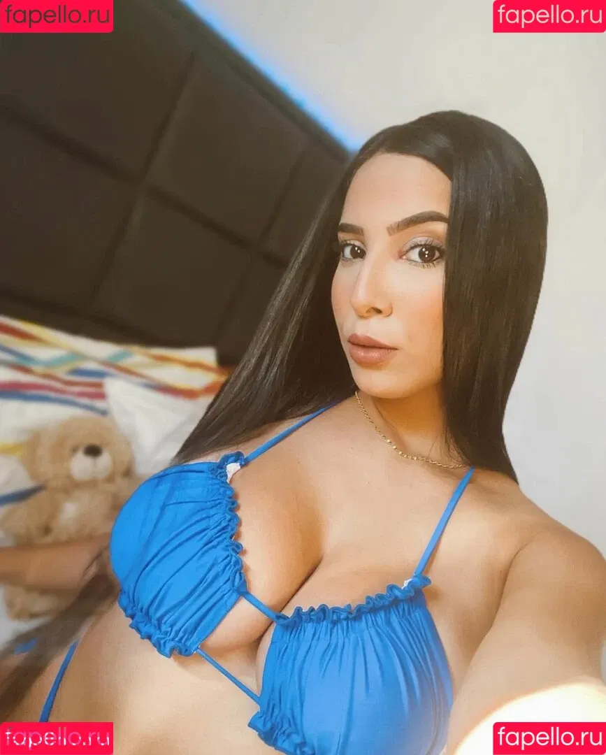 ale_honeyyy Onlyfans Photo Gallery 