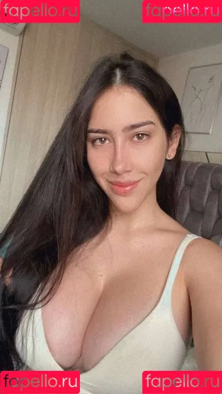 Saralia/gummies15 Onlyfans Photo Gallery 