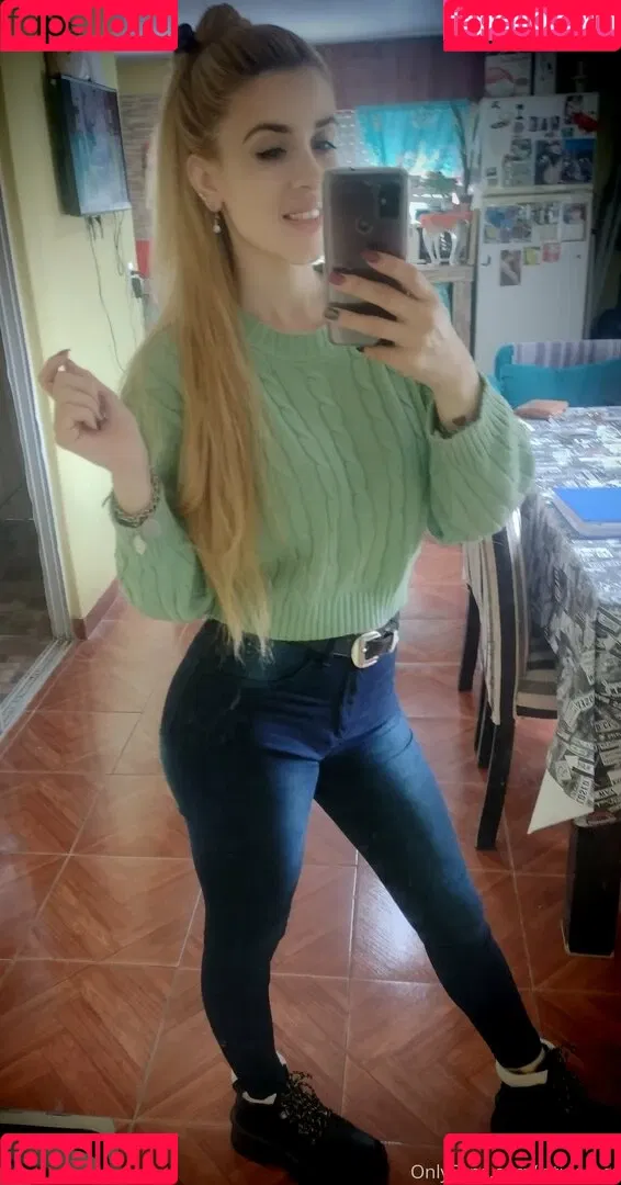thedevilhot Onlyfans Photo Gallery 