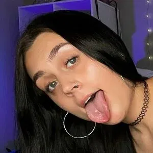 celinamaexo Onlyfans Photo Gallery 