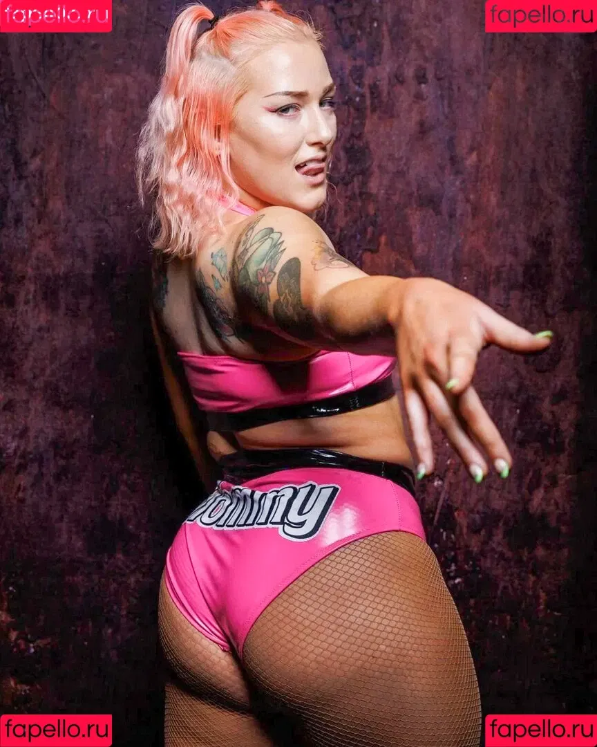Allie Katch Onlyfans Photo Gallery 