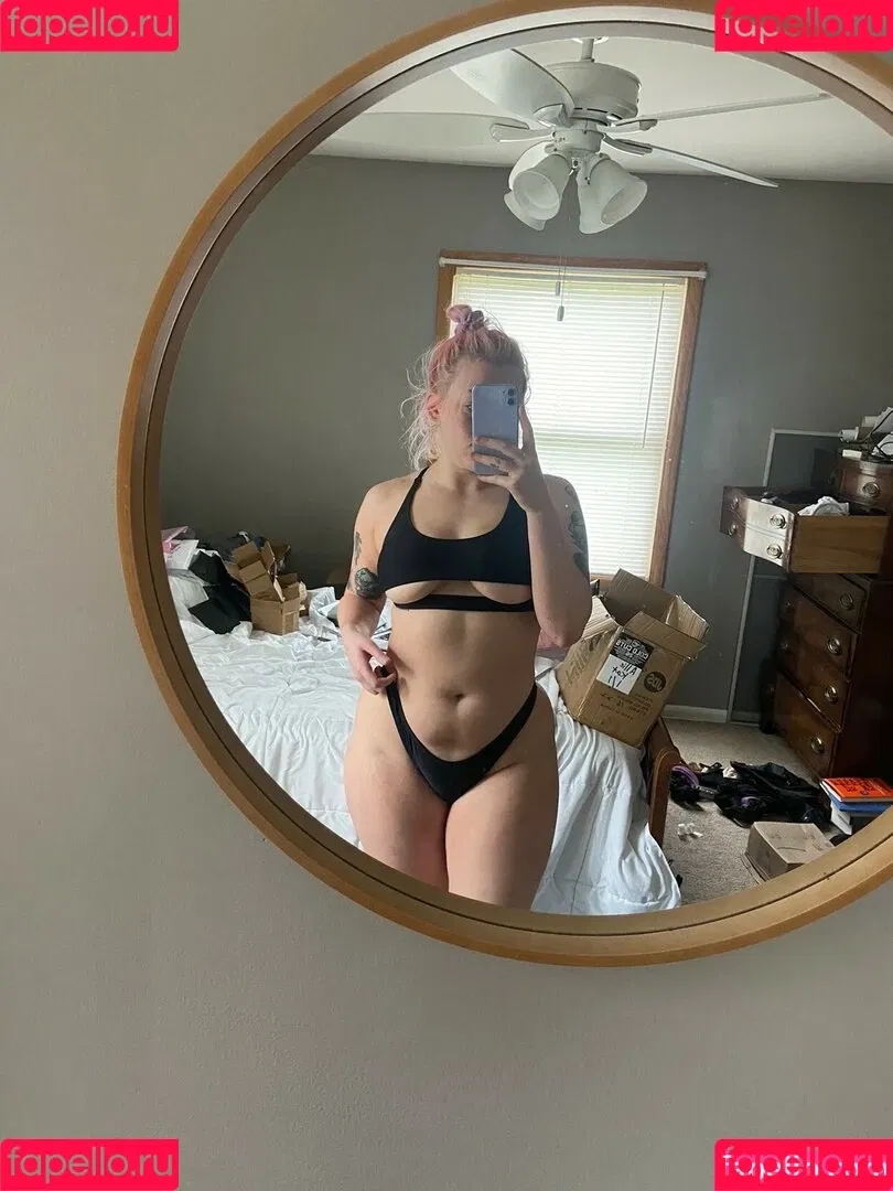 Allie Katch Onlyfans Photo Gallery 