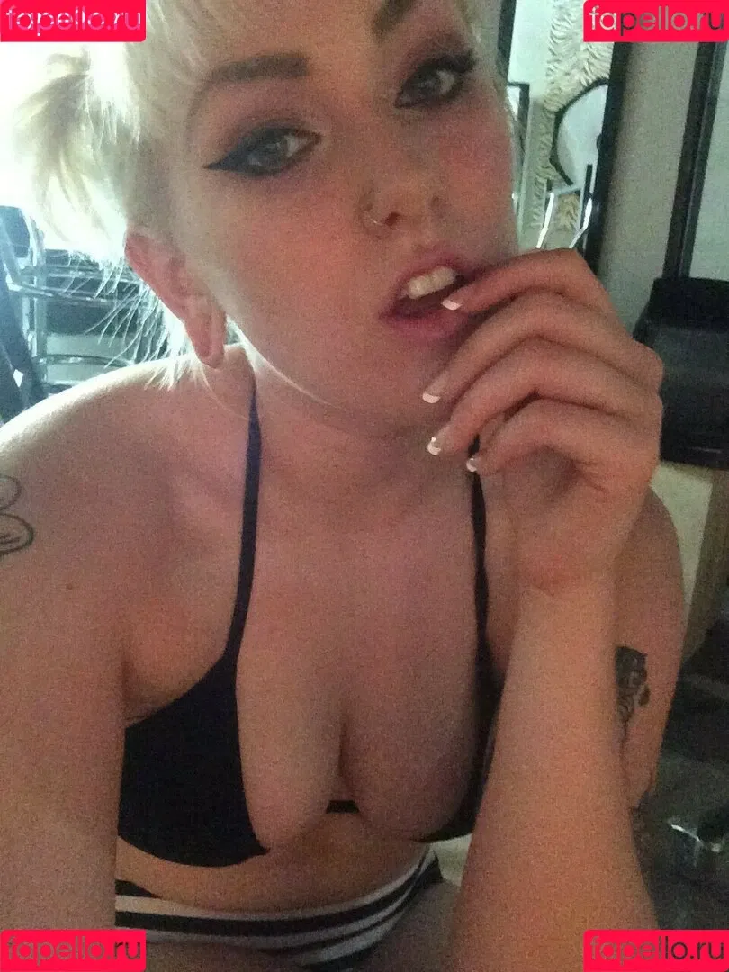 Allie Katch Onlyfans Photo Gallery 