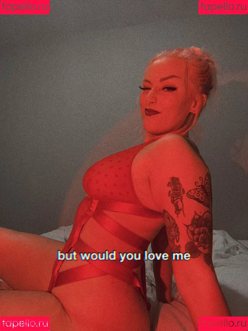 Allie Katch Onlyfans Photo Gallery 